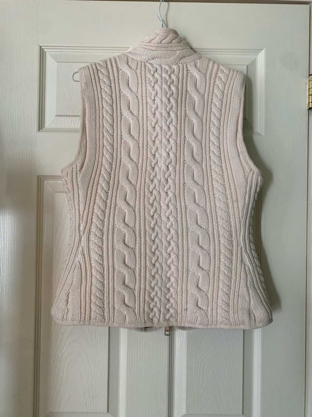 Burberry Brit | Reversible Wool Cable Knit Down Filled Puffer Vest - Medium - Picture 9 of 13
